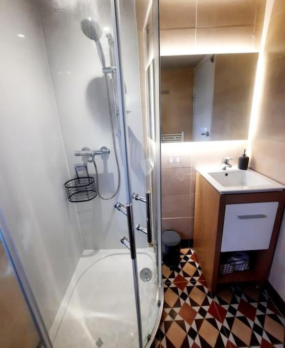 Alross Studio Flat / Private Bathroom London Kültér fotó