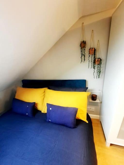 Alross Studio Flat / Private Bathroom London Kültér fotó