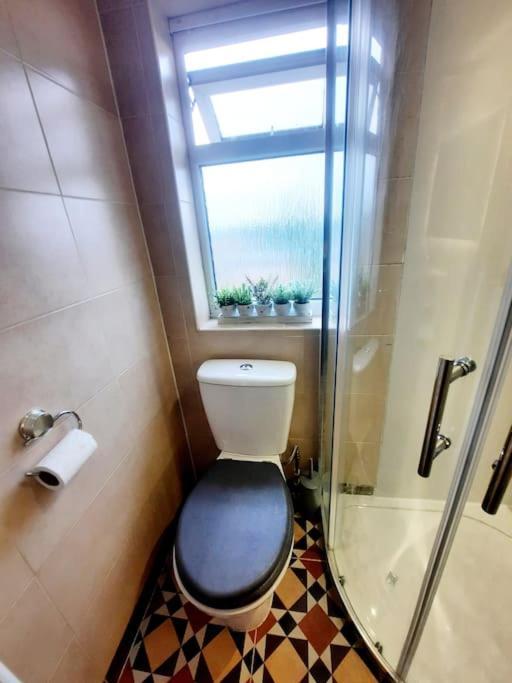Alross Studio Flat / Private Bathroom London Kültér fotó