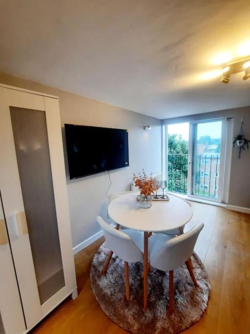 Alross Studio Flat / Private Bathroom London Kültér fotó