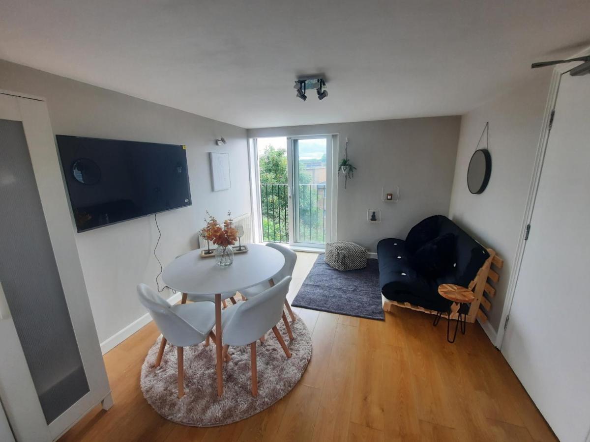 Alross Studio Flat / Private Bathroom London Kültér fotó